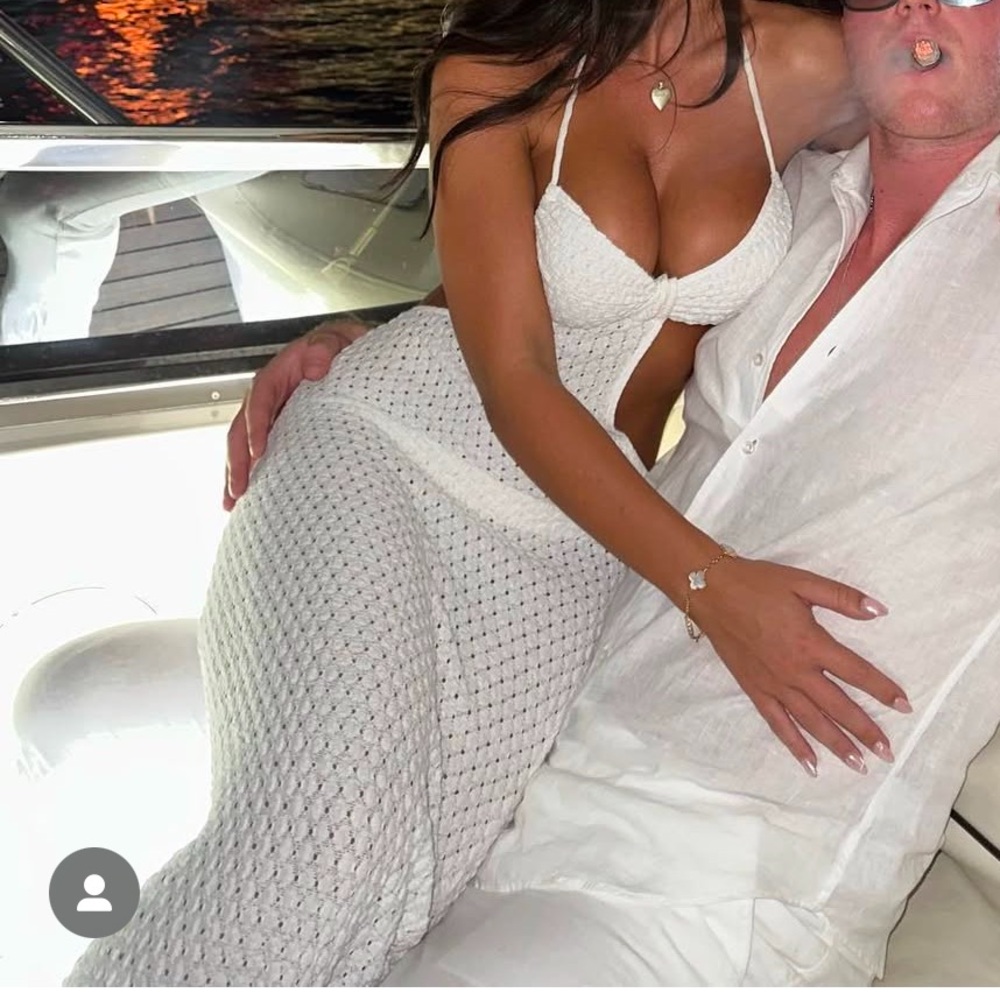 Bananhot Anna Maxi Dress
Worn once